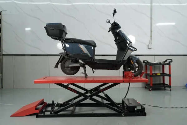 FXTUL Motorcycle Lift TLM350/ TLM700/ TLM900 For Large Displacement Motorcycles, re-tuning vehicles, ultra-slim design