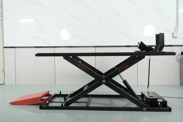FXTUL Motorcycle Lift TLM350/ TLM700/ TLM900 For Large Displacement Motorcycles, re-tuning vehicles, ultra-slim design